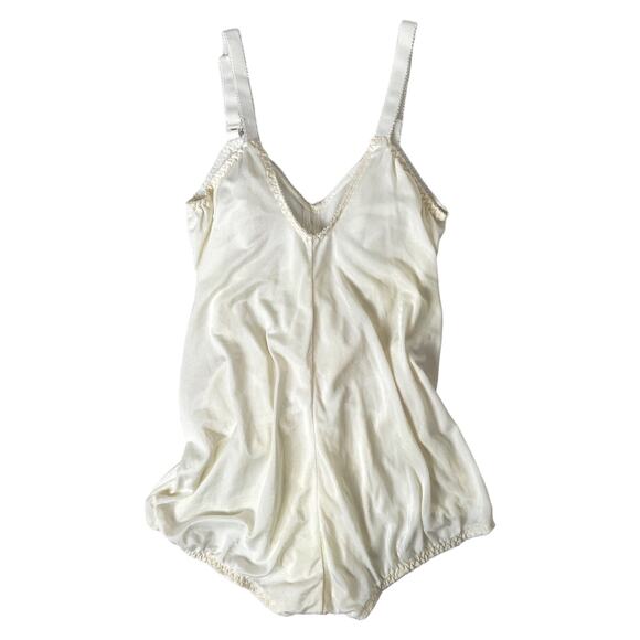 Vintage Bodysuit Shapewear‎ Milady Size 36C Ivory White Lightly Padded - Picture 2 of 14